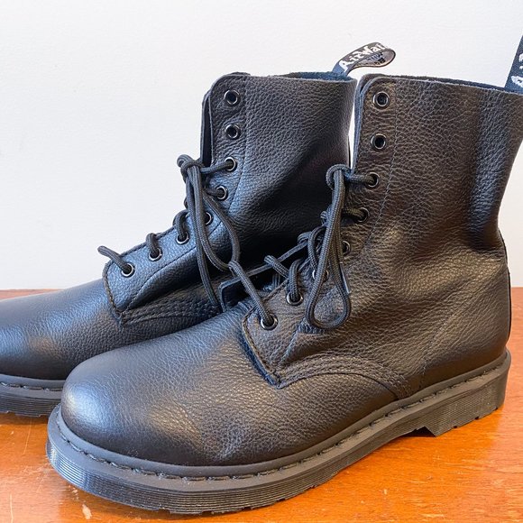 Doc Martens 1460 Pascal Lace Up Boots Black Leather - Picture 3 of 8